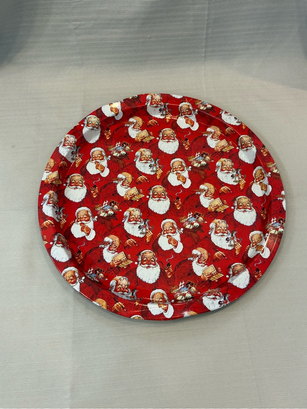 Vintage Festive Santa Red Paper Party Plates - Holiday Serving Plate